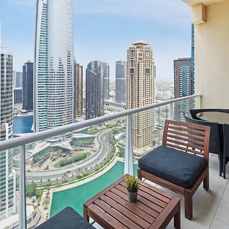Modern & Spacious 2-Bed Condo With Panoramic Lake Views, Dual Balconies, Steps From Dubai Jlt Metro By "La Buena Vida Holiday Homes" Zewnętrze zdjęcie