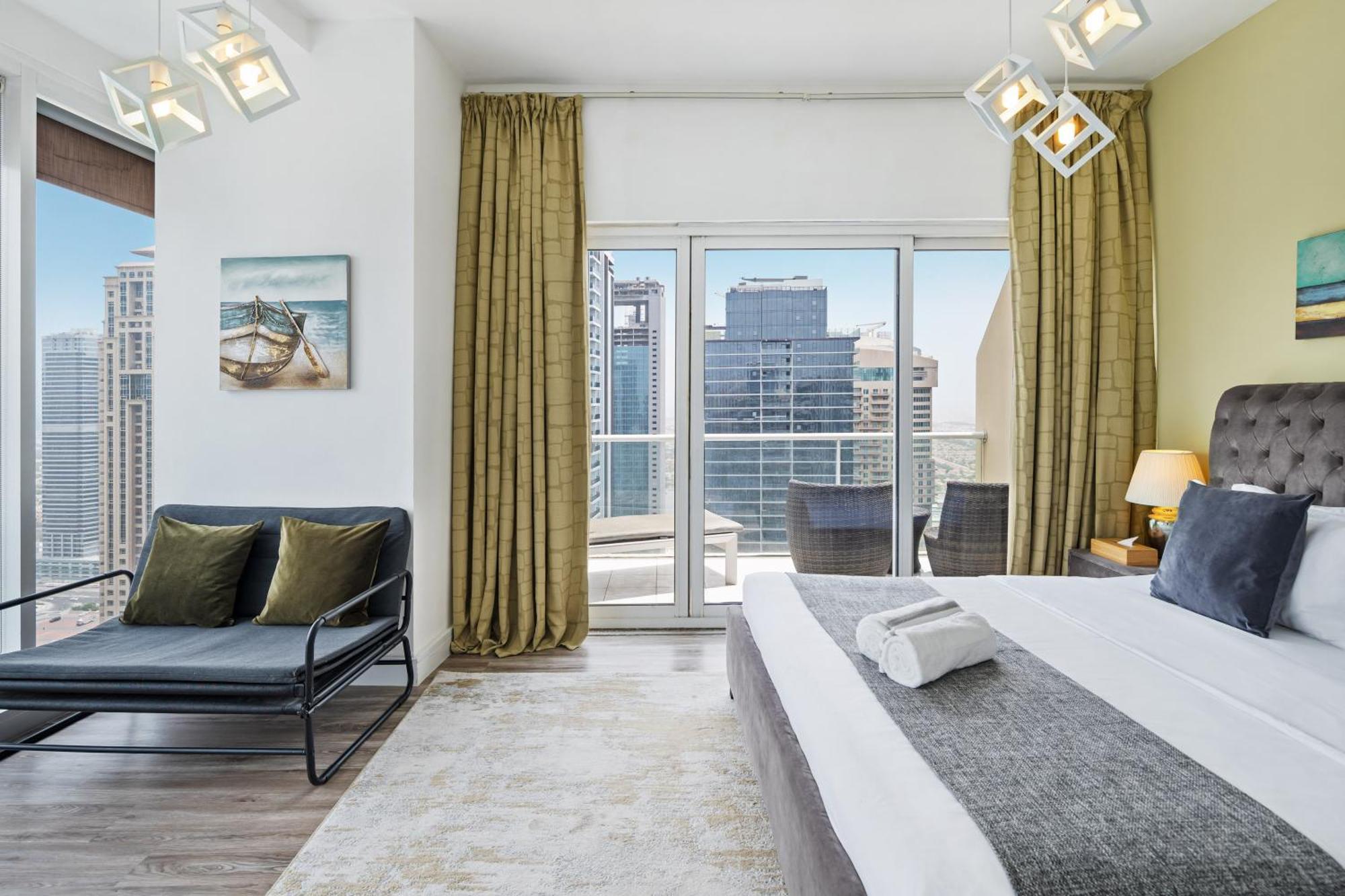 Modern & Spacious 2-Bed Condo With Panoramic Lake Views, Dual Balconies, Steps From Dubai Jlt Metro By "La Buena Vida Holiday Homes" Zewnętrze zdjęcie