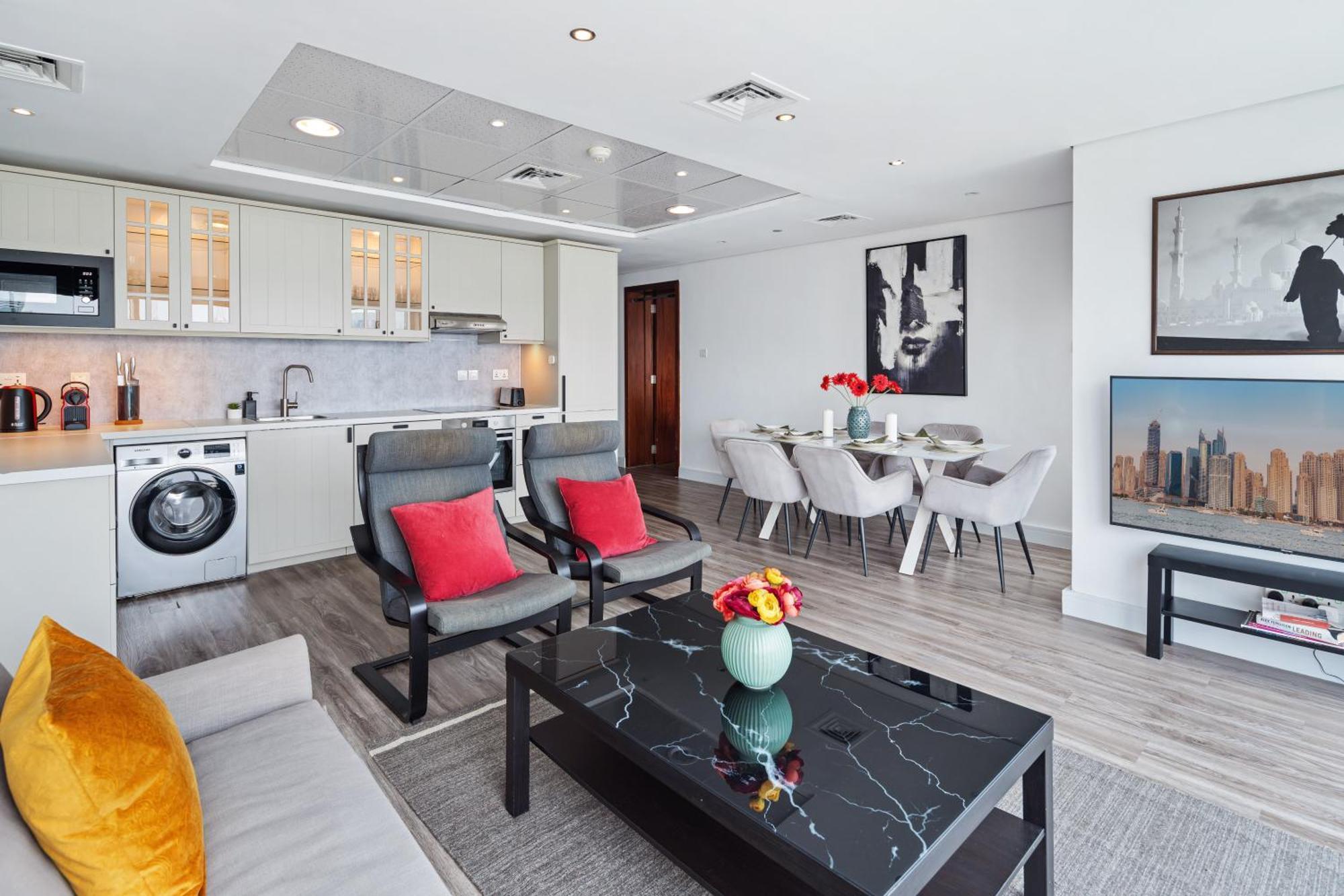Modern & Spacious 2-Bed Condo With Panoramic Lake Views, Dual Balconies, Steps From Dubai Jlt Metro By "La Buena Vida Holiday Homes" Zewnętrze zdjęcie
