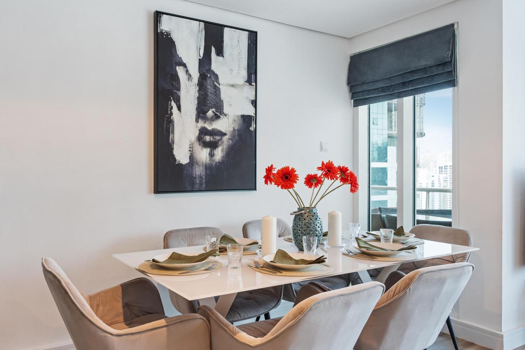Modern & Spacious 2-Bed Condo With Panoramic Lake Views, Dual Balconies, Steps From Dubai Jlt Metro By "La Buena Vida Holiday Homes" Zewnętrze zdjęcie