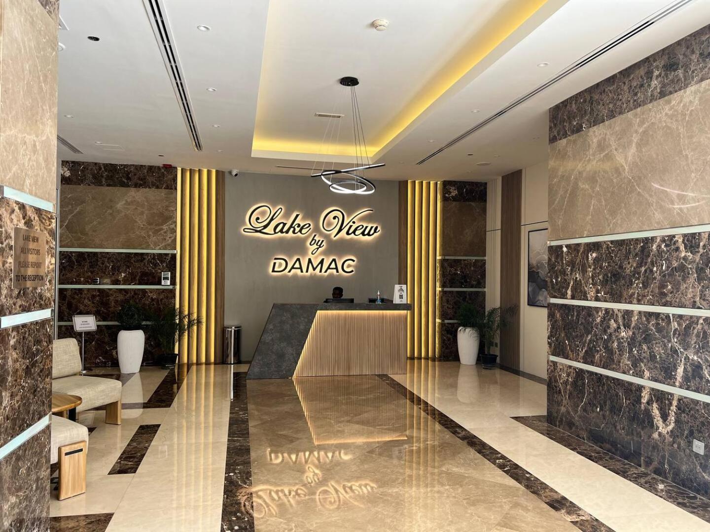 Modern & Spacious 2-Bed Condo With Panoramic Lake Views, Dual Balconies, Steps From Dubai Jlt Metro By "La Buena Vida Holiday Homes" Zewnętrze zdjęcie